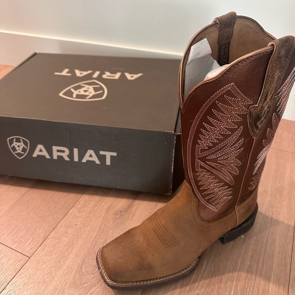 Ariat Tan Leather Cowboy Boots